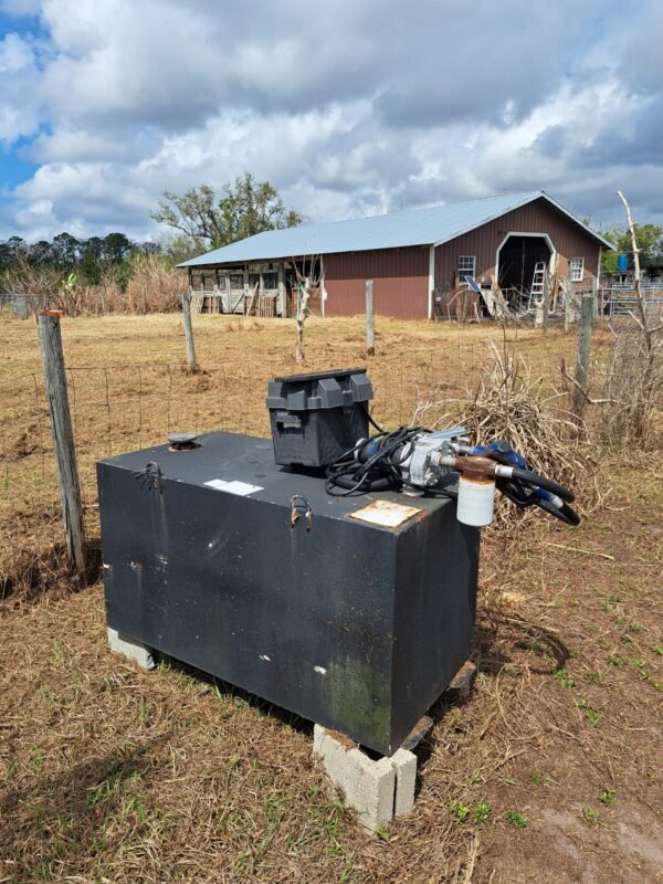 100 gallons steel black rectangular fuel transfer tank with solar battery and new 15 gpm pump